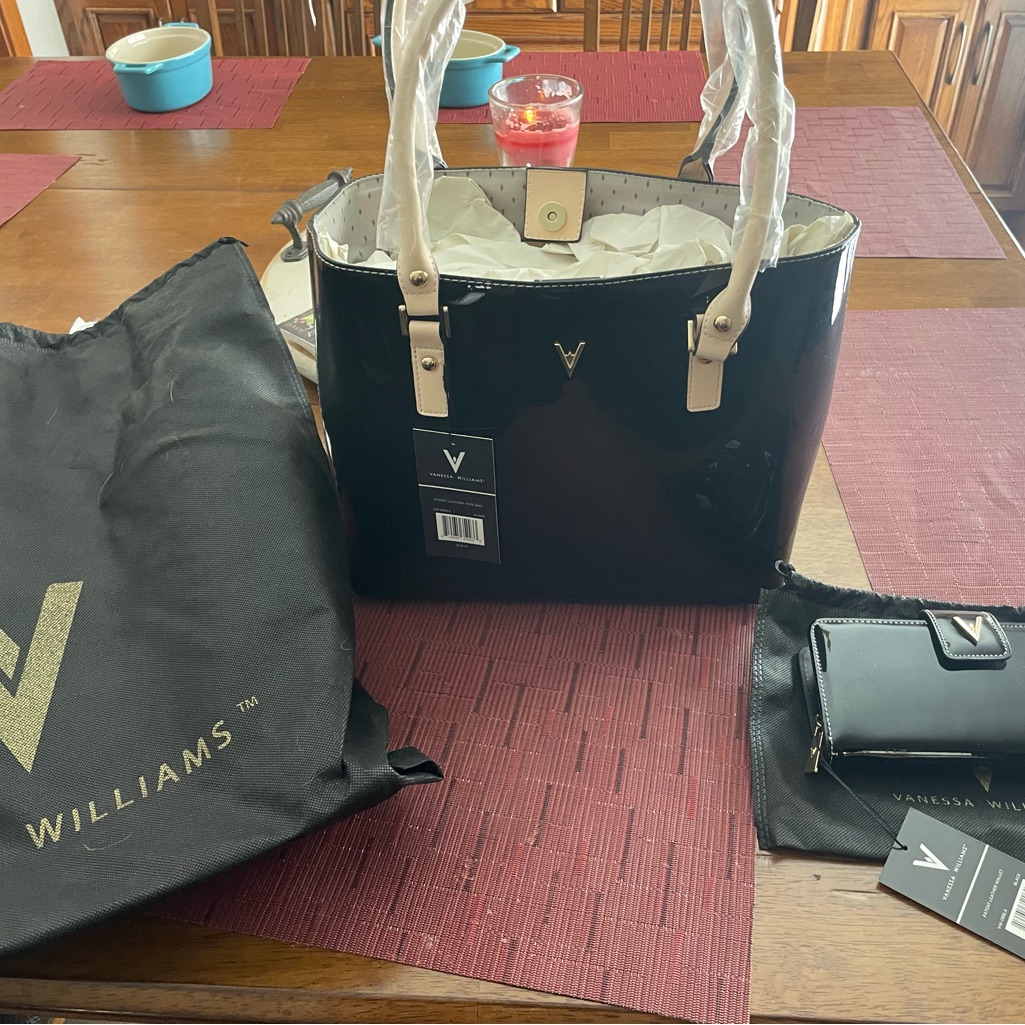 Brand New Vanessa Williams Purse